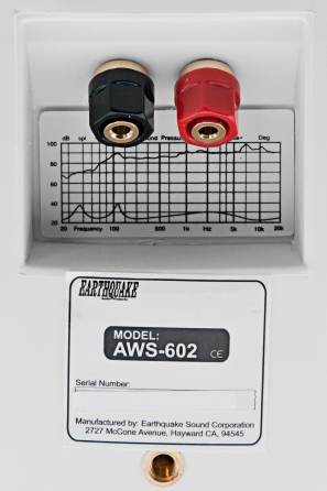 Coppia di diffusori da interno e/o esterno impermeabili Earthquake "AWS-602W", diametro woofer 6.5" 150W (bianco, griglia frontale in alluminio e supporto per installazione incluso)