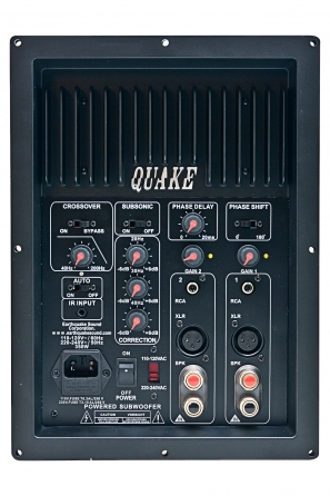 Amplificatore per subwoofer classe J Earthquake "IQ-1500R", 3000W (telecomando incluso)