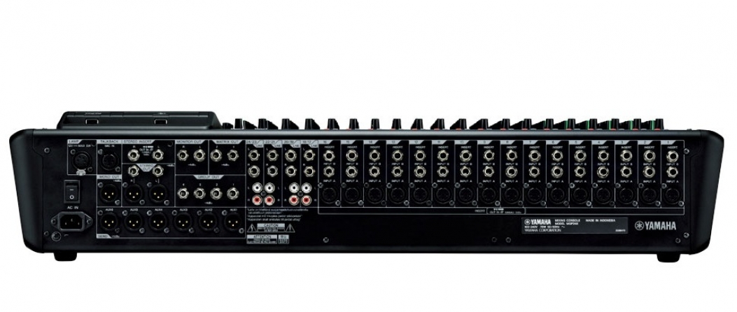 Mixer analogico "Premium" Yamaha MGP24X, 24 canali con doppio banco FX